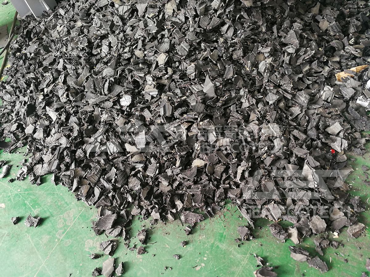 Shredded tires Shredded tires