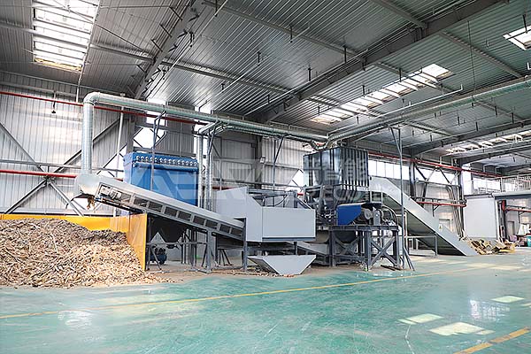Bulky waste shredder