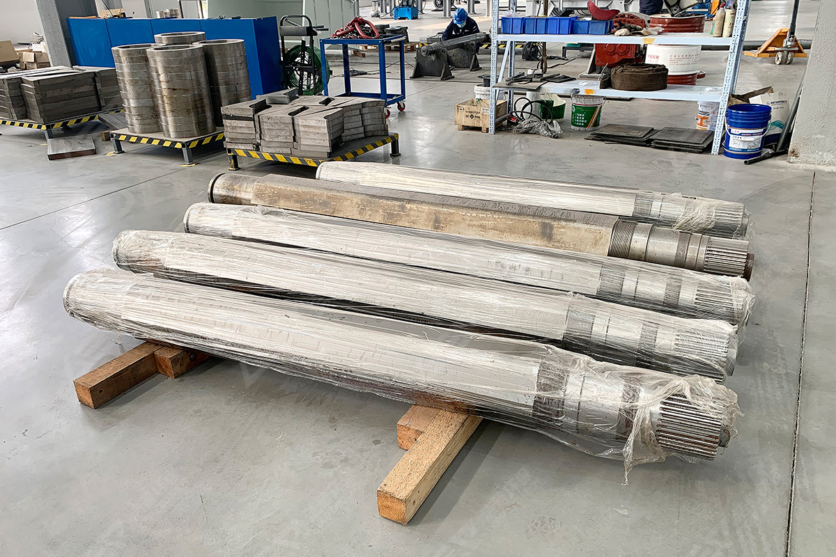 The spindle is made of high-strength alloy steel The spindle is made of high-strength alloy steel