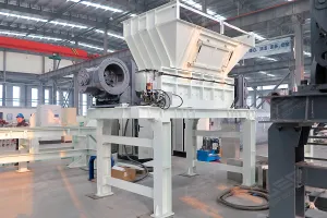 How to choose the suitable solid waste shredder