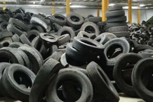 Waste tire recycling and disposal system makes waste tire "reborn"