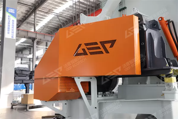 The protective cover of the belt conveyor The protective cover of the belt conveyor
