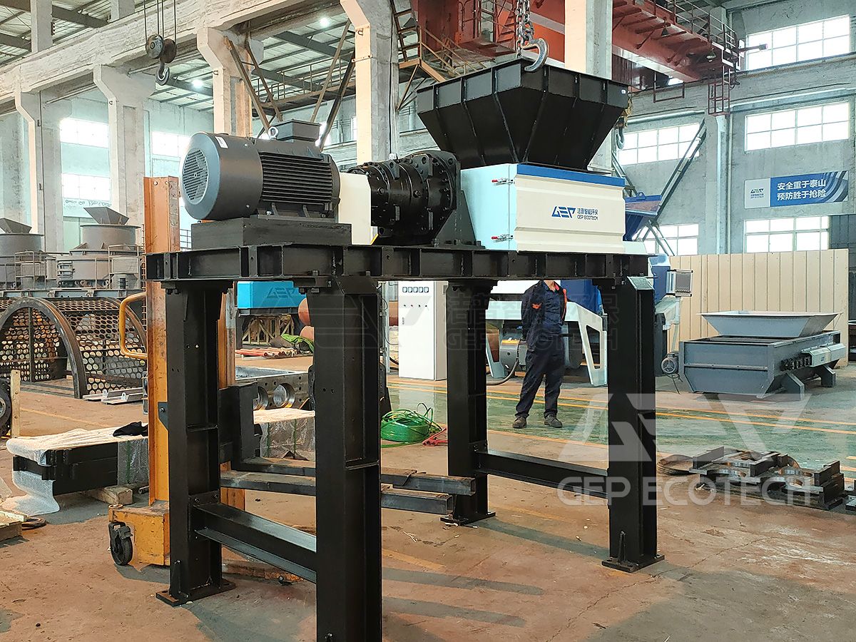 GD5 small dual-shaft shredder GD5 small dual-shaft shredder