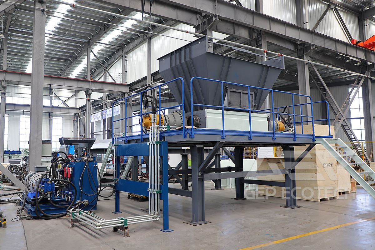 Double-shaft shredder Double-shaft shredder