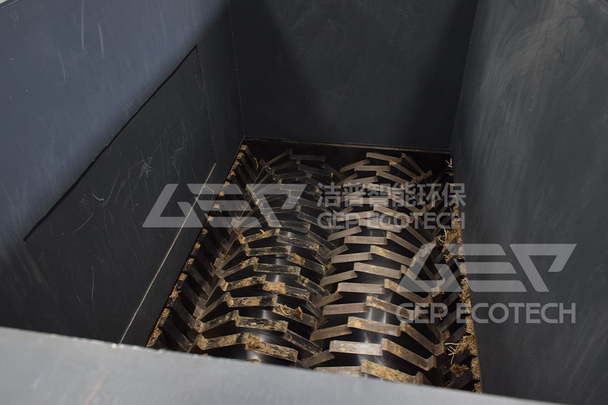 Double-Shaft Biomass Shredder