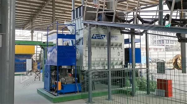 European version of the single-shaft shredder European version of the single-shaft shredder
