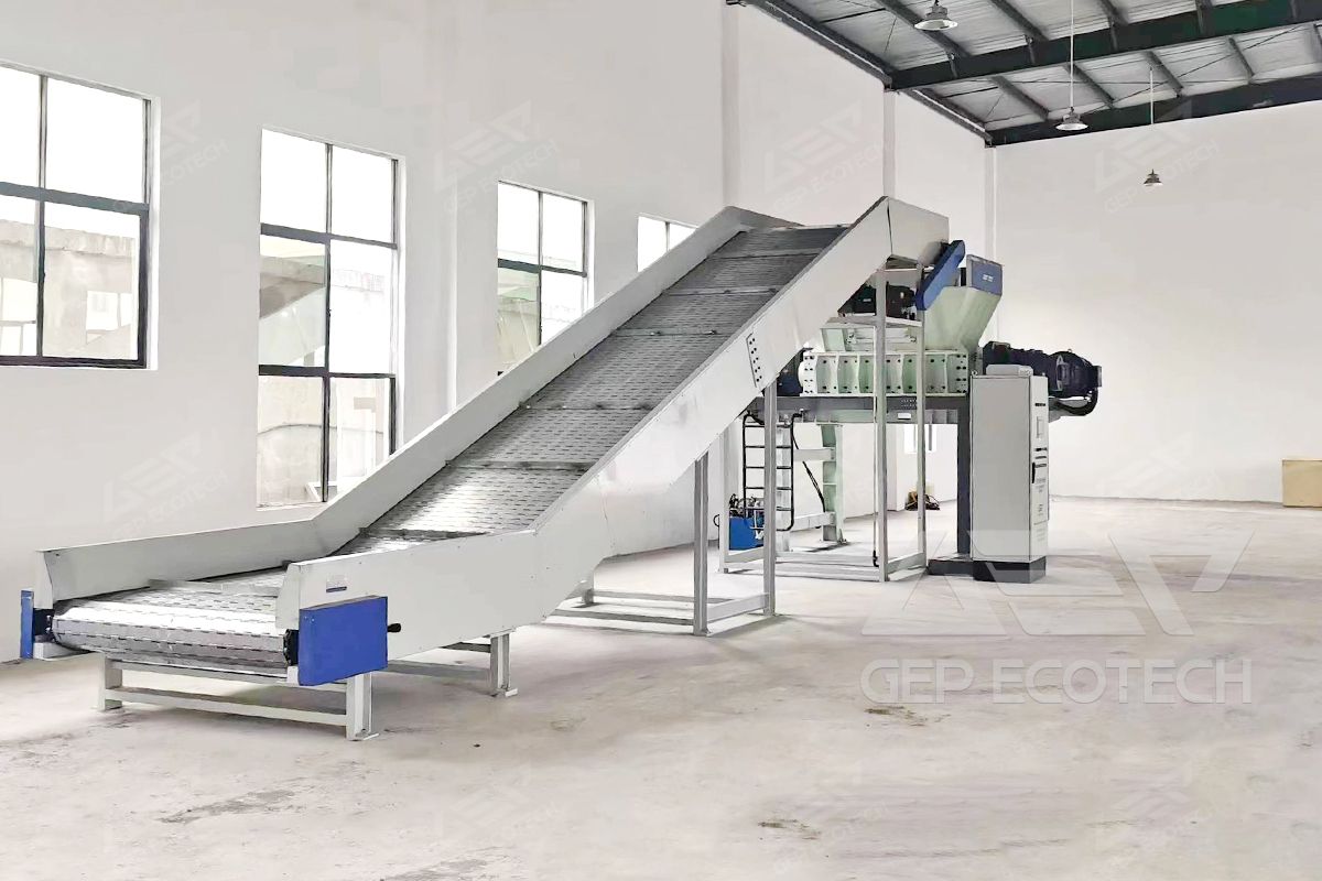 Chain conveyor with Shredder Chain conveyor with Shredder