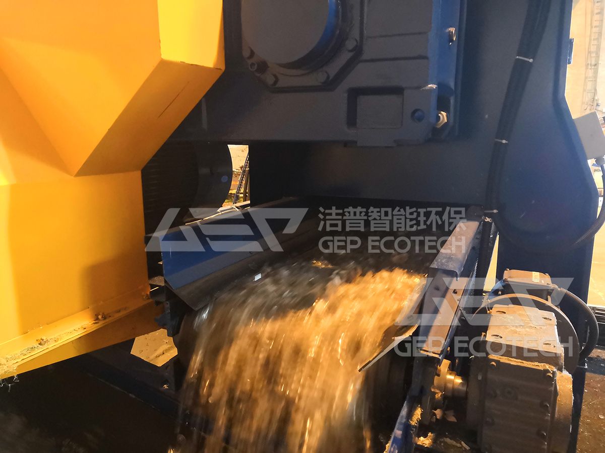 Plastic shredding Plastic shredding