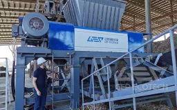 Double-Shaft Biomass Shredder