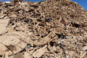 Shredder for Waste Wood Contaminated with Iron